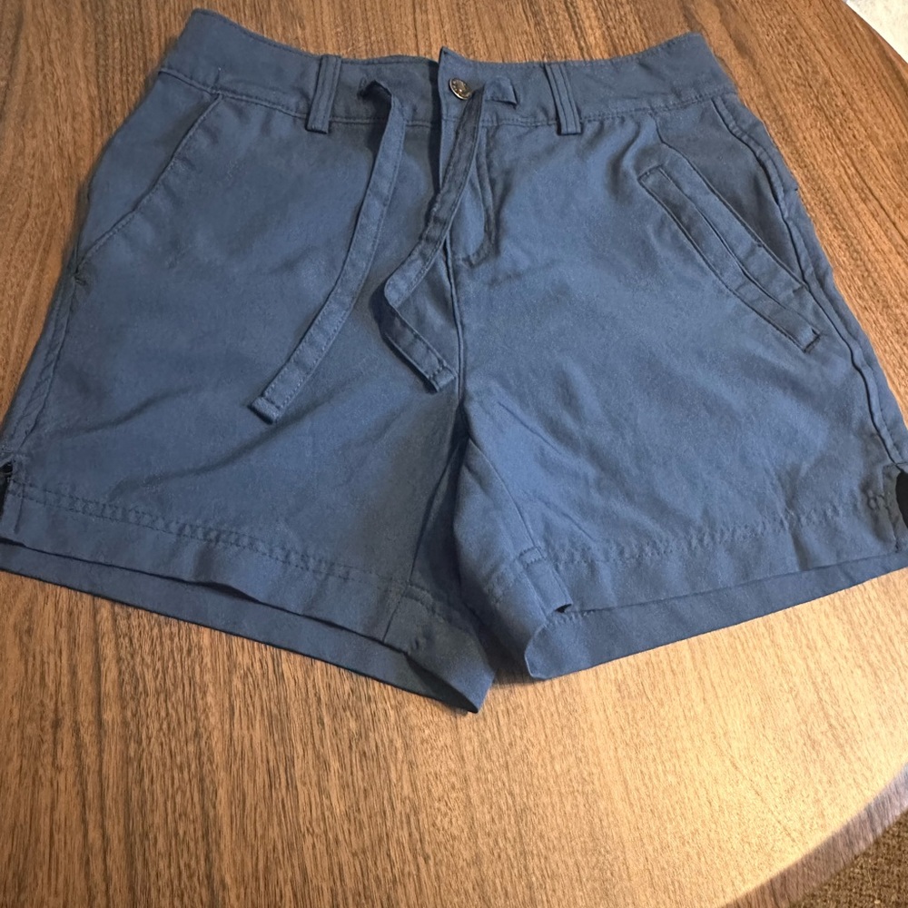 Magellan Outdoors Women's Navy Cargo Shorts